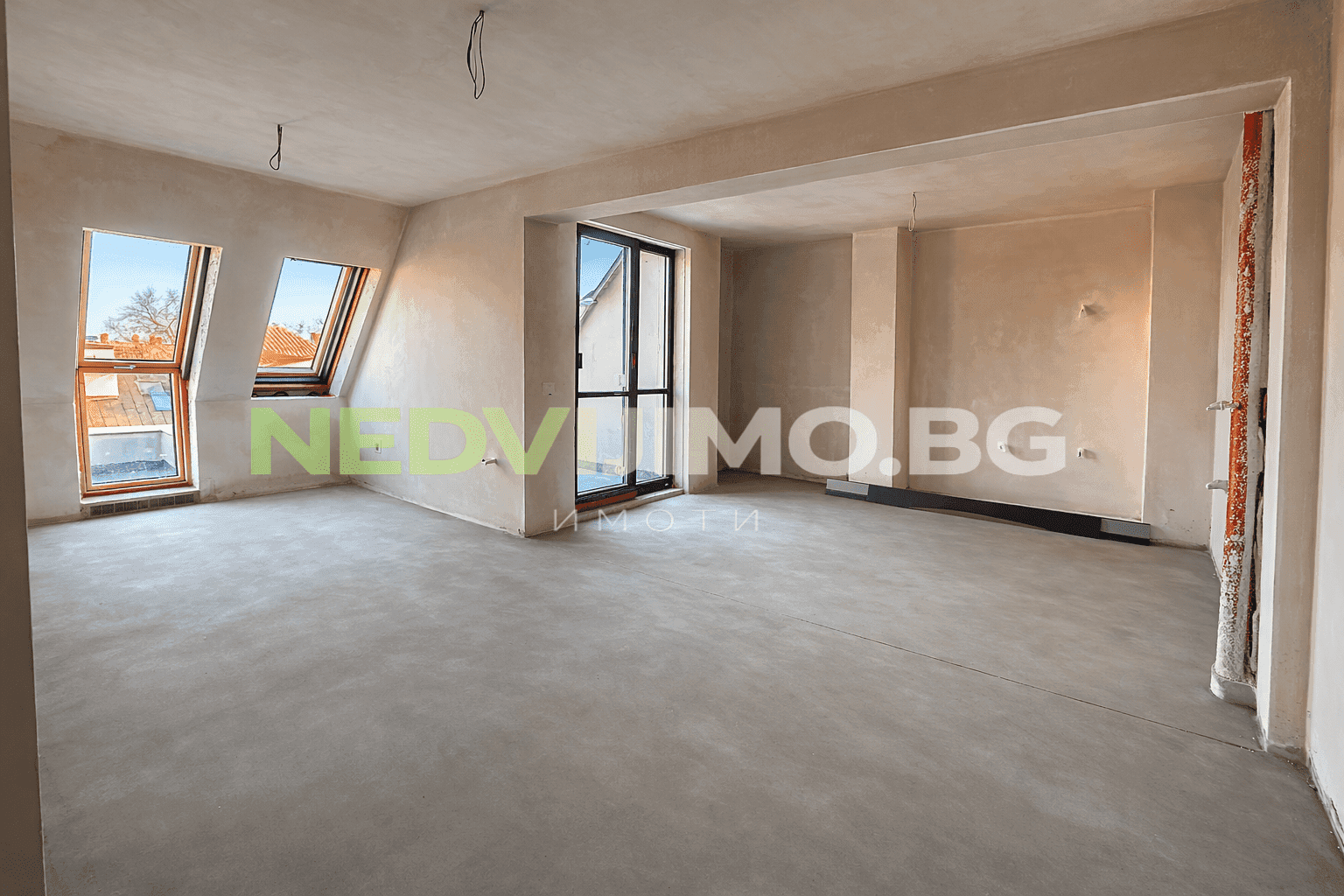 Просторен четиристаен апартамент – Окръжна болница — 1